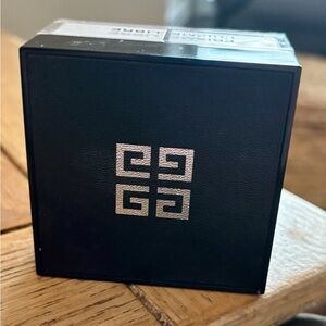 Givenchy Prisme Libre Powder Mousseline Pastel 1 Original New & sealed 0.42 oz